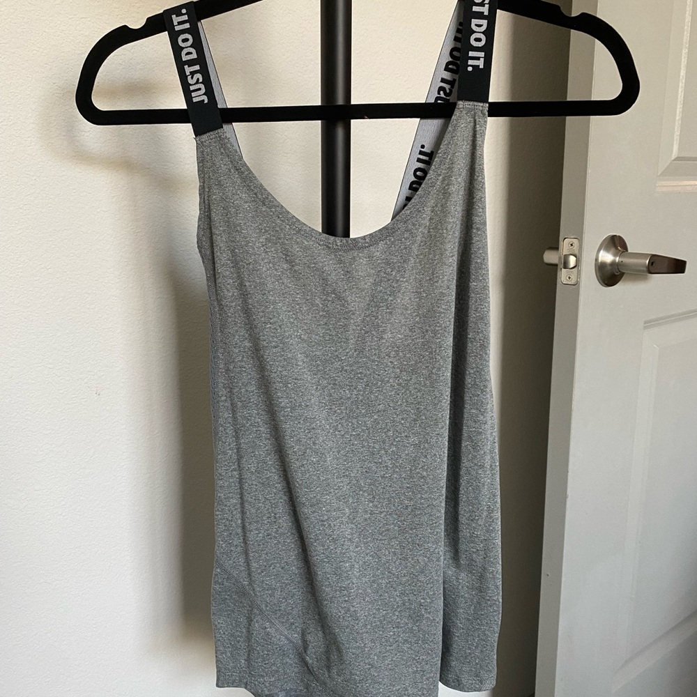 Nike tank top grey size M